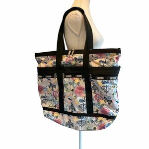 Lesport Sac Large Whimsical Botanical Butterfly Zippered Mushroom Tote